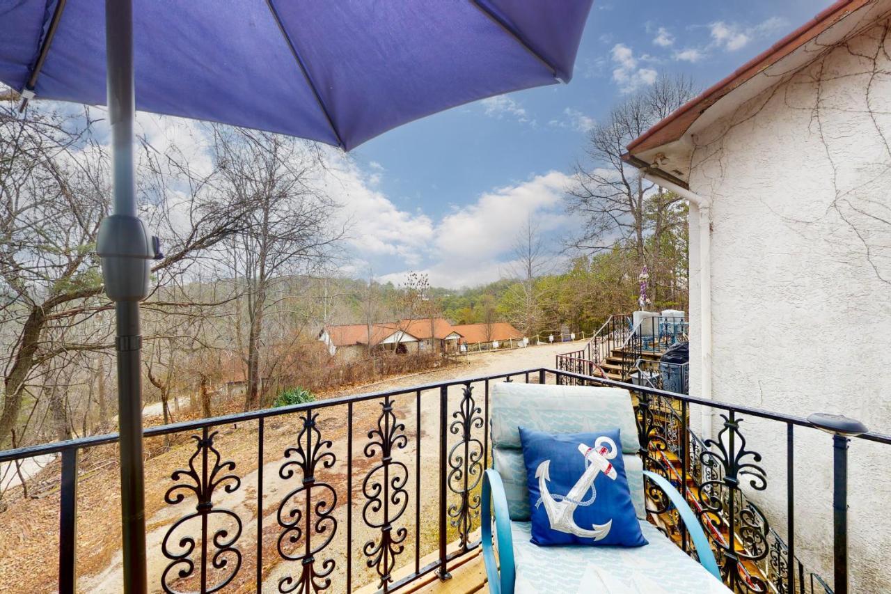 Tuscan Manor Eureka Springs Exterior photo
